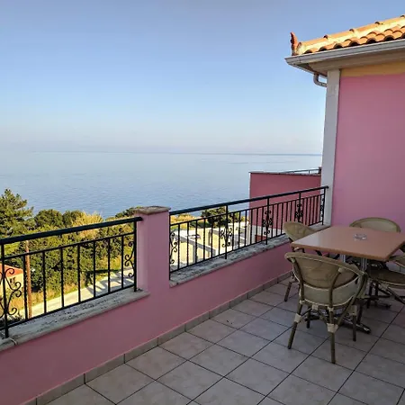 Dioni Studios&apartments Aparthotel